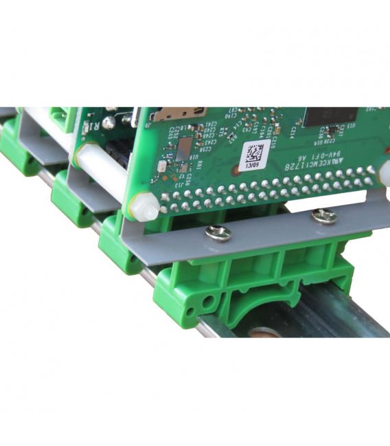 Vertical DIN rail holder for Raspberry Pi type 2