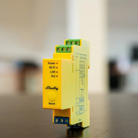 Shelly Pro RGBWW PM - modul riadenia LED pásikov 12/24V (LAN, WiFi, Bluetooth)