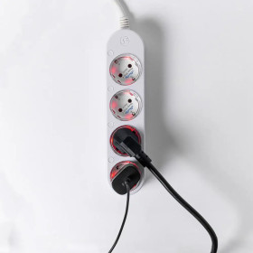 Shelly Power Strip 4 Gen4 Biela - inteligentná predlžovačka s meraním spotreby (WiFi, Bluetooth, Zigbee, Matter)